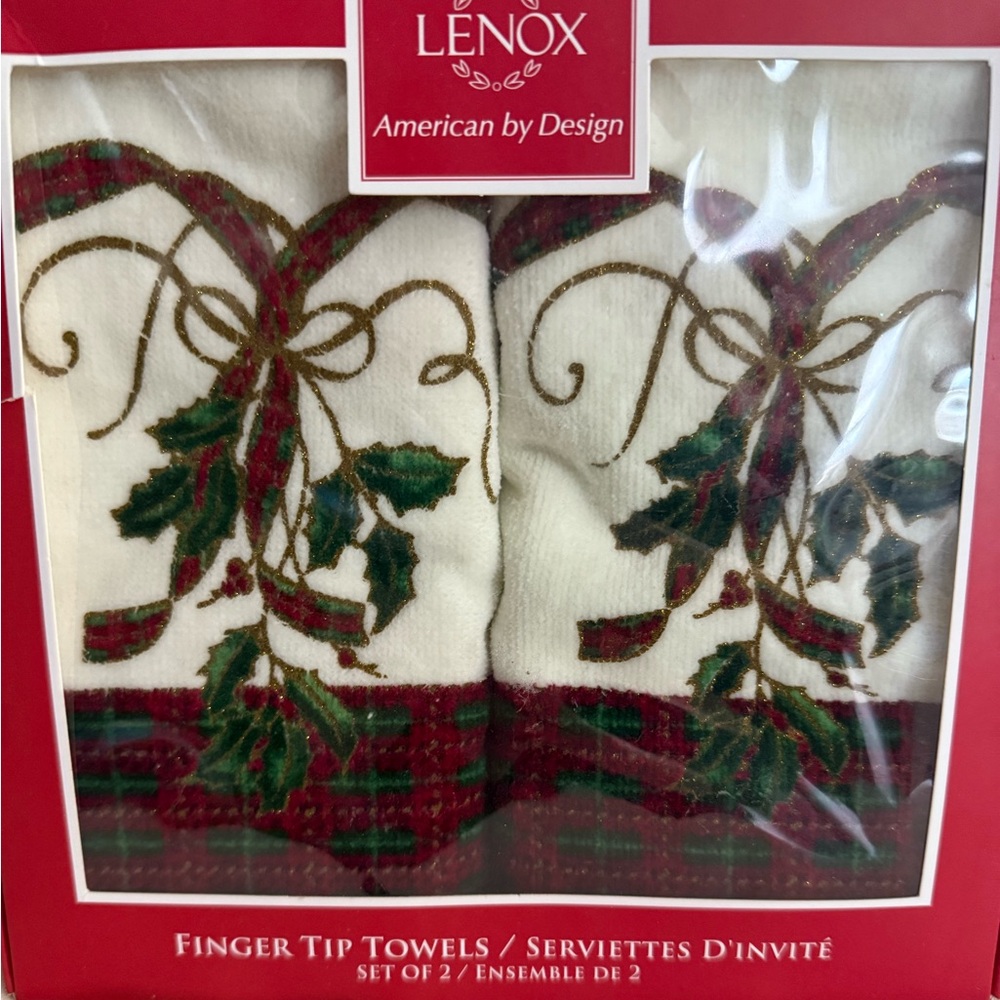 Lenox Festive Holly Finger Tip Towels - Cream, Red, Green, Gold